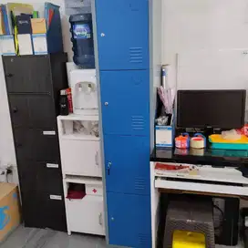 Lemari Besi Lemari Locker 4 pintu