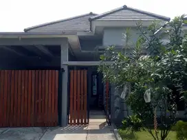Rumah di dukuh bima fajar full renovasi jual cepat