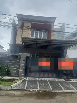 jual rumah 2 lantai di kelapa gading