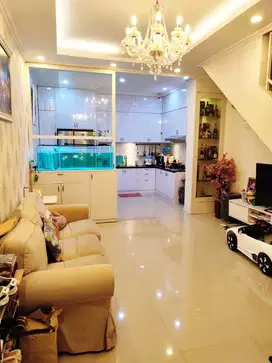 Rumah Layar Permai PIK 4x12 2+1KT SHM Semi Furnish Sudah Renov