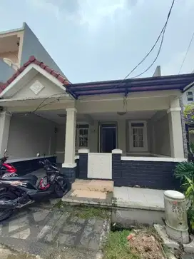 dijual rumah  siap huni di cluster sentul city