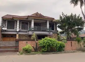 Dijual sangat BU rumah hook di Villa Pamulang. Tangerang