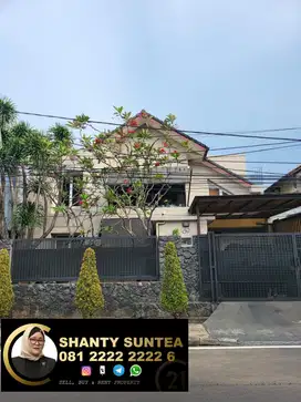 Rumah Minimalis 2 Lt Dekat Jalan Utama di Bintaro Sektor 3a SC-15303