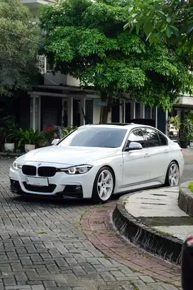 Bmw f30 328i low km