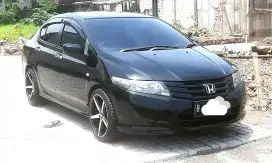 Honda City 1.5 A/T Hitam 2011
