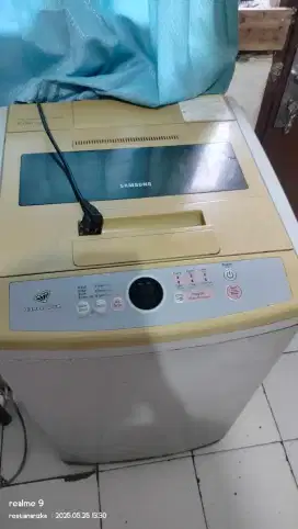 Mesin cuci 1 tabung nyala