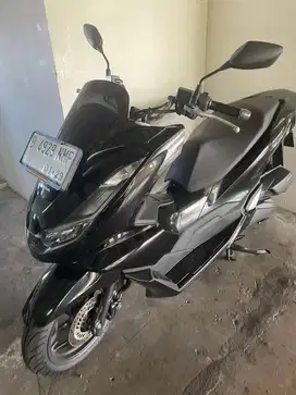 HONDA PCX 160 CC TH 2023 HITAM GLOSSY MULUSSS