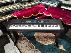 Digital piano YAMAHA DGX650