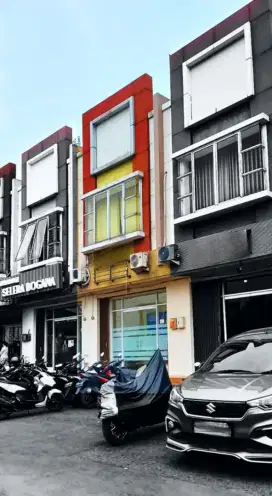 Ruko Strategis Kawasan Grand Wisata Dekat Mall Living World 71m²