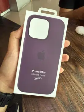 Iphone 16 pro silicon case ungu/plum