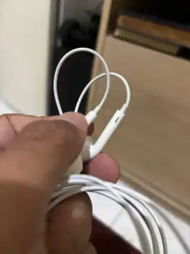 BU - Jual Headset / Earphone iPhone - Lightning