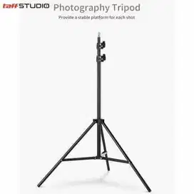 Tripod Kamera Multifungsi for Smartphone and Studio Light 1.9M