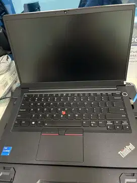 Thinkpad e14 like new ram 16GB ssd 750GB mulus total super aman