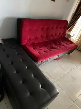 Sofa bed warna merah