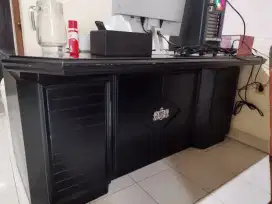 Meja direktur kayu hitam