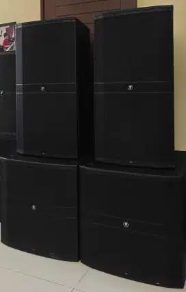 Speaker Mackie SubWoofer & Three-Way (Like New)