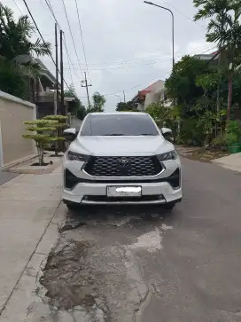 Toyota Kijang Innova 2023 Bensin