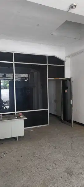Dijual Ruko Murah Jalan Raya Kembang Jepun 3 Lantai Siap Pakai