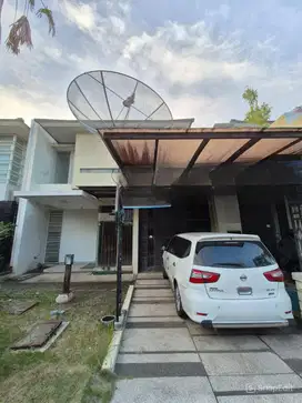 Dijual Rumah Pakuwon City Palm Beach Semi Furnish Siap Huni 2 LT