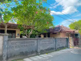 Rumah di karang bedil Mataram