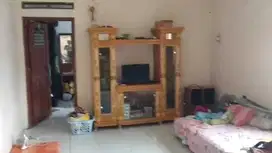 Dijual Rumah Kampung Luas