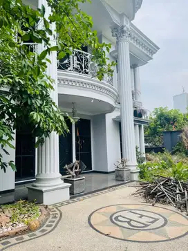 Dijual Rumah Sultan Mewah Dharmahusada Surabaya Timur
