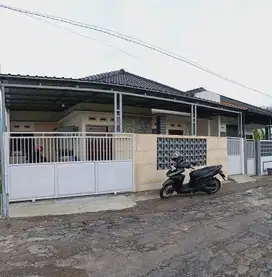 RUMAH KAMPUNG KONDISI BARU TIMUR TERMINAL SELOAJI