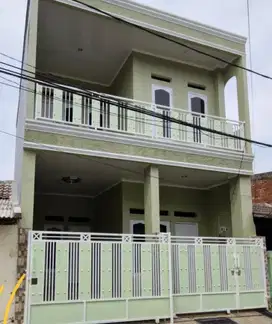 Disewakan Rumah Nyaman 2 Lantai di Pejuang Jaya Kota Bekasi