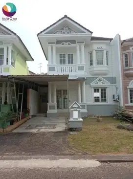 Disewakan rumah 2 lantai siap huni di kota wisata