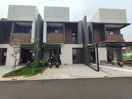 Rumah di Cluster Regia Summarecon Crown Gading