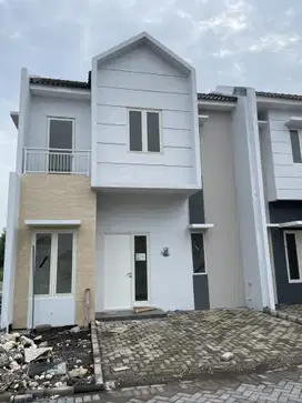 Rumah Cluster 2 Lantai Dekat MERR OERR UPN Rungkut di Sedati