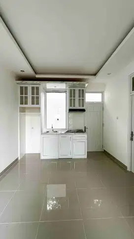 Rumah 2 Lantai Langsung Huni Dekat Cibubur Cimanggis Akses Tol Terbaik