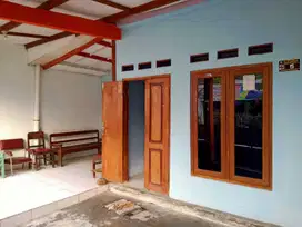 Dijual Rumah / Tanah Dekat Terminal Tirtonadi Solo