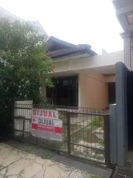 Dijual rumah di komplek Ujung Berung Indah 1 langkah ke jl AH Nasution