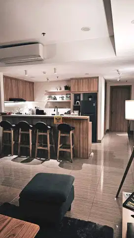DISEWAKAN APARTEMEN 3BR+1 FURNISHED SIAP HUNI DI HILLCREST HOUSE