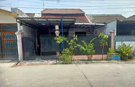 Rumah di Taman Pagelaran Ciomas Bogor, di Jalan Boulevard