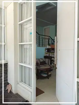 RUMAH RENOVASI GRAND WISATA LB 225 m2 (4KT) BEKASI