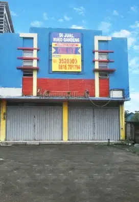Jual Ruko Gandeng Siap Pakai Lokasi Strategis 5,8 M
