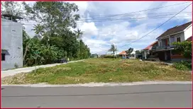 Dekat Stadion Maguwoharjo, Cocok Untuk Rumah atau Investasi