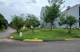TERMURAH kavling legenda wisata. Hoek depan taman. 5jtan.