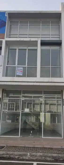 Disewakan Ruko Lokasi Strategis di Citraland Cibubur