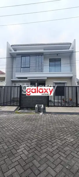 Rumah Manyar Kertoadi Bangunan Baru Gress