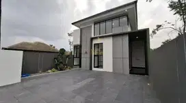 RUMAH 1 LANTAI SIAP HUNI ! LOKASI STRATEGIS DI NGAGLIK SLEMAN !
