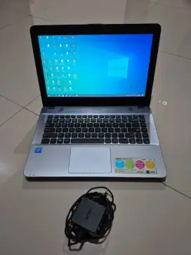 Dijual Laptop ASUS X441S Body Mulus Jarang Dipakai