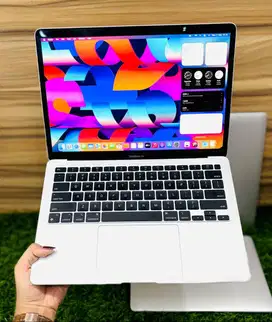 MACBOOK AIR 2020 CHIP APPLE M1 RAM 8GB/256GB MINUS DIKIT | M-DC