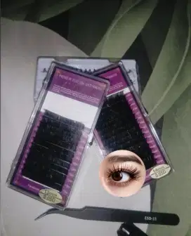Eyelash premium