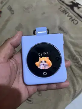 Tecno phantom v flip