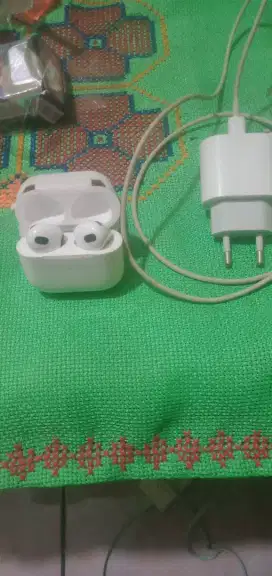 Airpods gen 3 original iBox dan charger original iPhone ibox