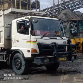 Cari pekarjaan sebagai driver