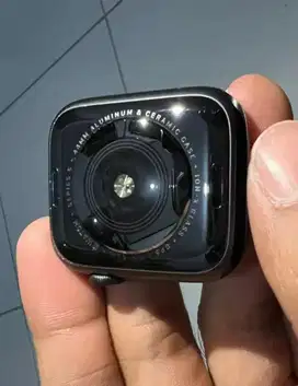 Apple Watch Series 5 44mm Black Edition not series 4, 6, 7. Digimap
